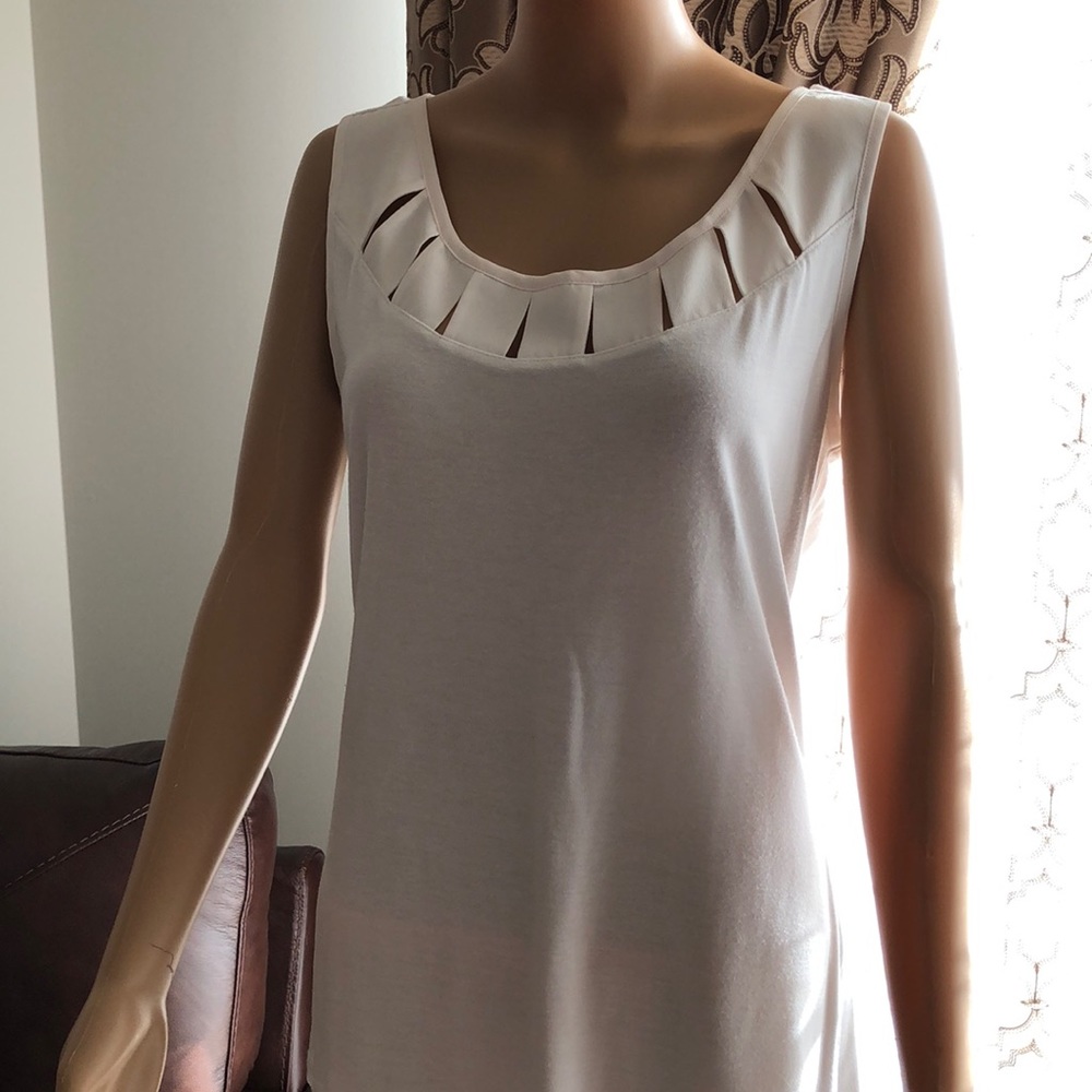 Banana Republic sleeve less tank top.